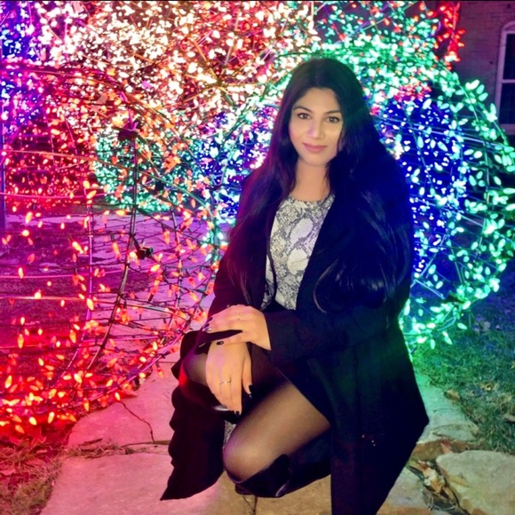 Meet your Posher, SUSANA ✨ - Picture 1 of 2